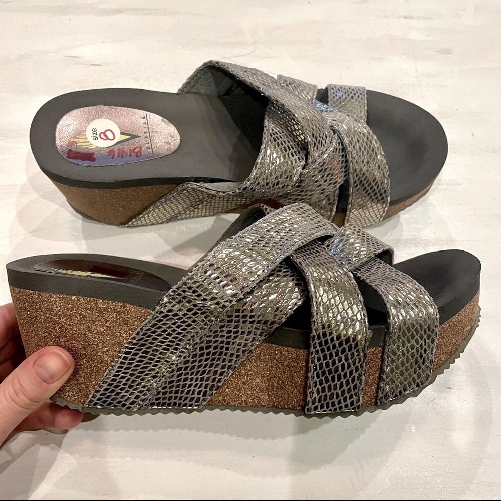 Volatile Wedge Sandals Silver Metallic Strappy